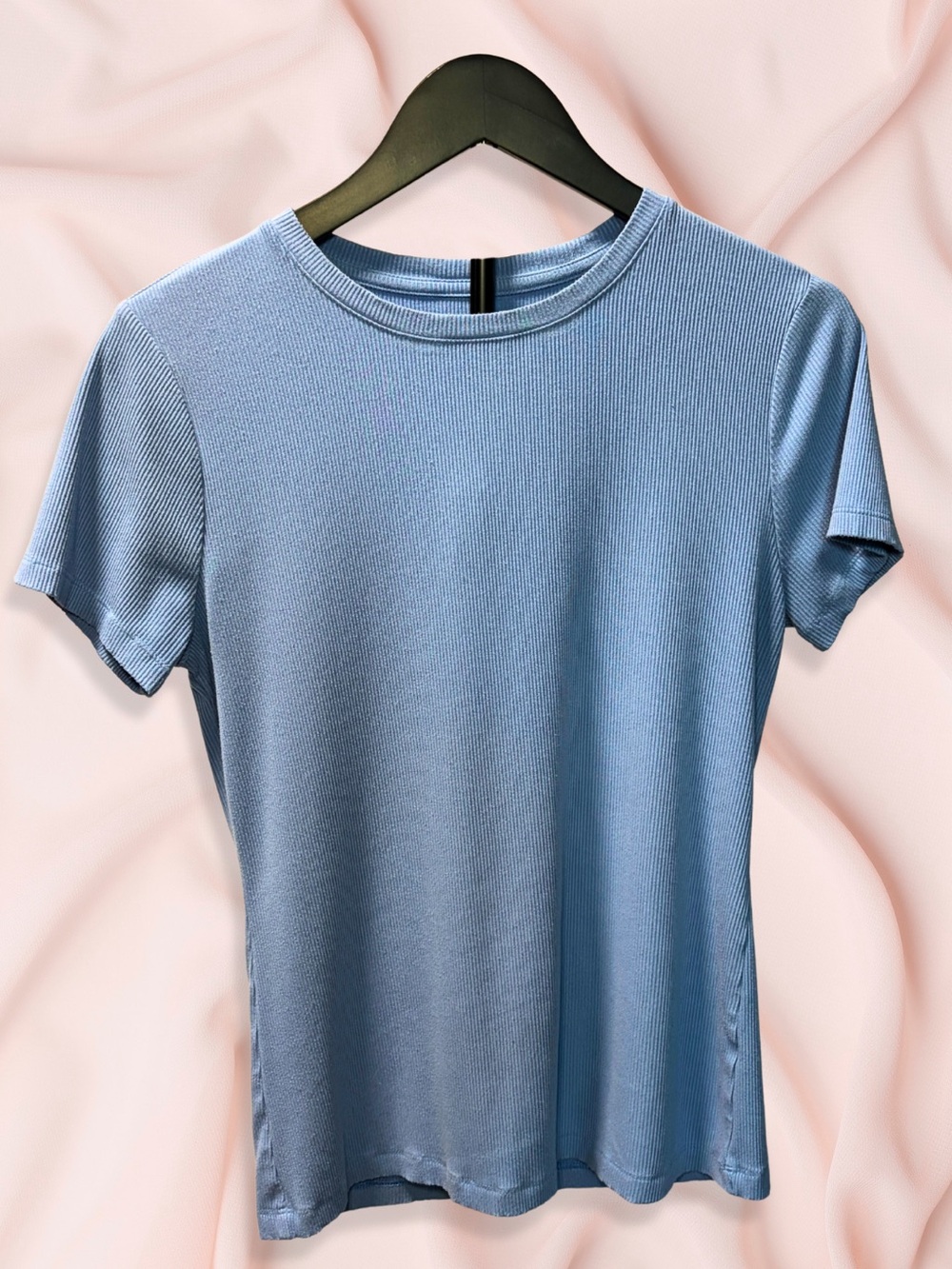 Nine West Sky Blue Ribbed Knit Tee | Soft Stretch Crew Neck | Size M | Good